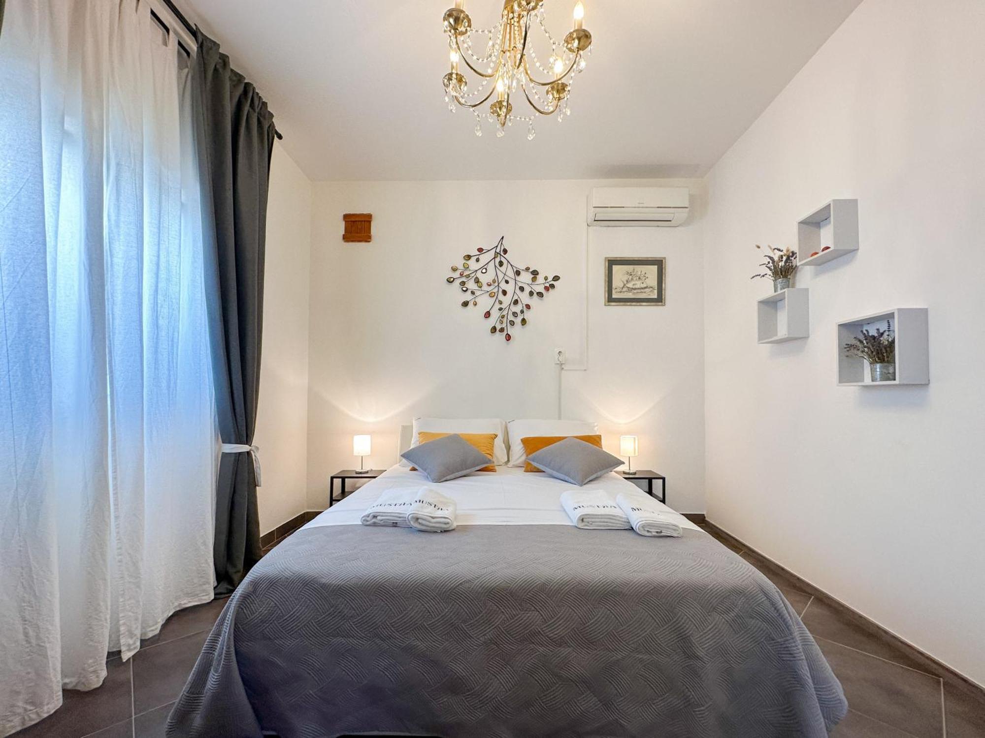 Mustra House Zadar - Private Pool & Sauna Екстер'єр фото